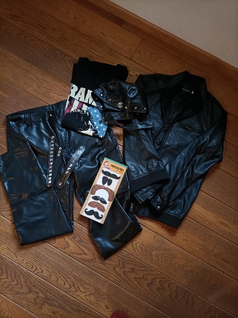 Carnavals motor outfit, Ophalen of Verzenden, Tweedehands, Broek | leer