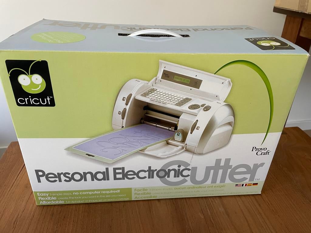 Cricut snijmachine met 6 cartridges, Ophalen of Verzenden, Zo goed als nieuw, Slicemachine of Snijmachine, Cricut