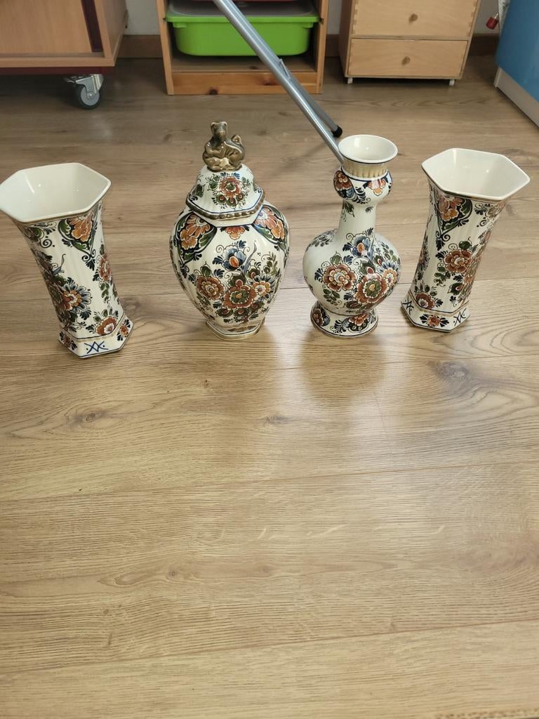 Prachtig delfts kaststel, Ophalen of Verzenden