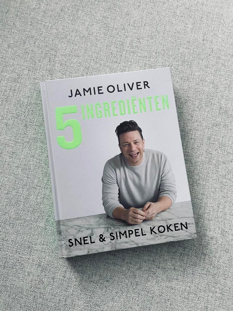 Jamie Oliver - Jamie Oliver - 5 ingredienten, Ophalen of Verzenden, Zo goed als nieuw, Jamie Oliver