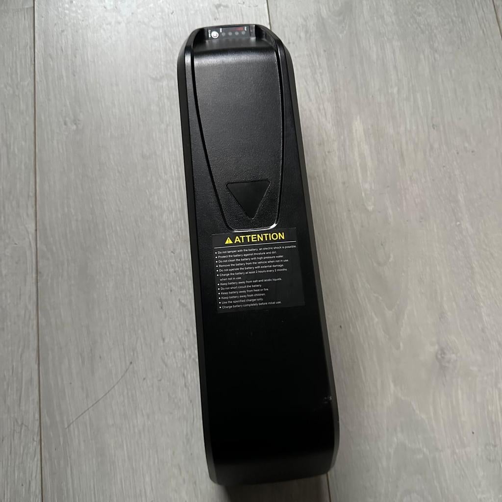 Battery, Fietsen en Brommers, Elektrische fietsen, Ophalen of Verzenden