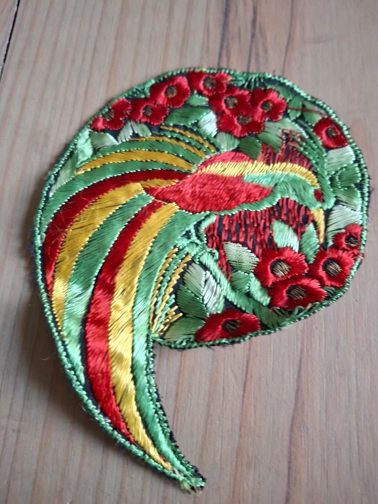 Vintage geborduurde applicaties, Verzenden, Zo goed als nieuw, Overige applicaties