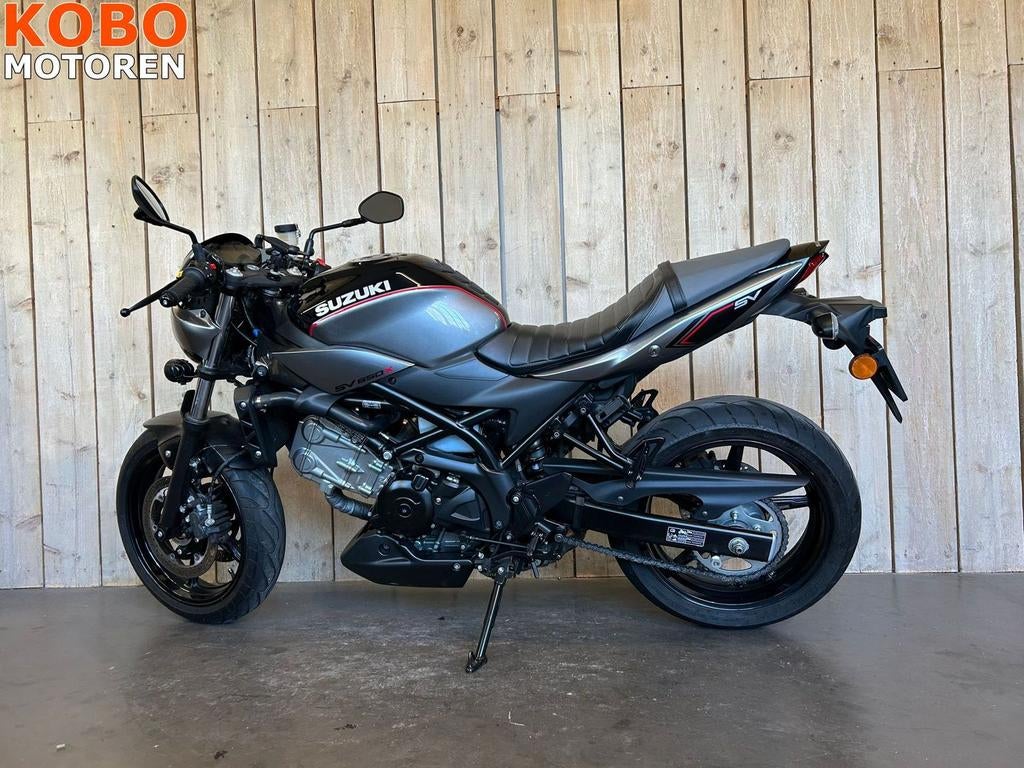SUZUKI SV 650 X (2018) - foto 3