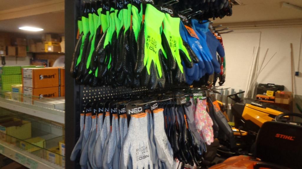 wegens  veranderen winkel  assortiment neo handschoenen teko, Ophalen, Nieuw, Neo, Nederland