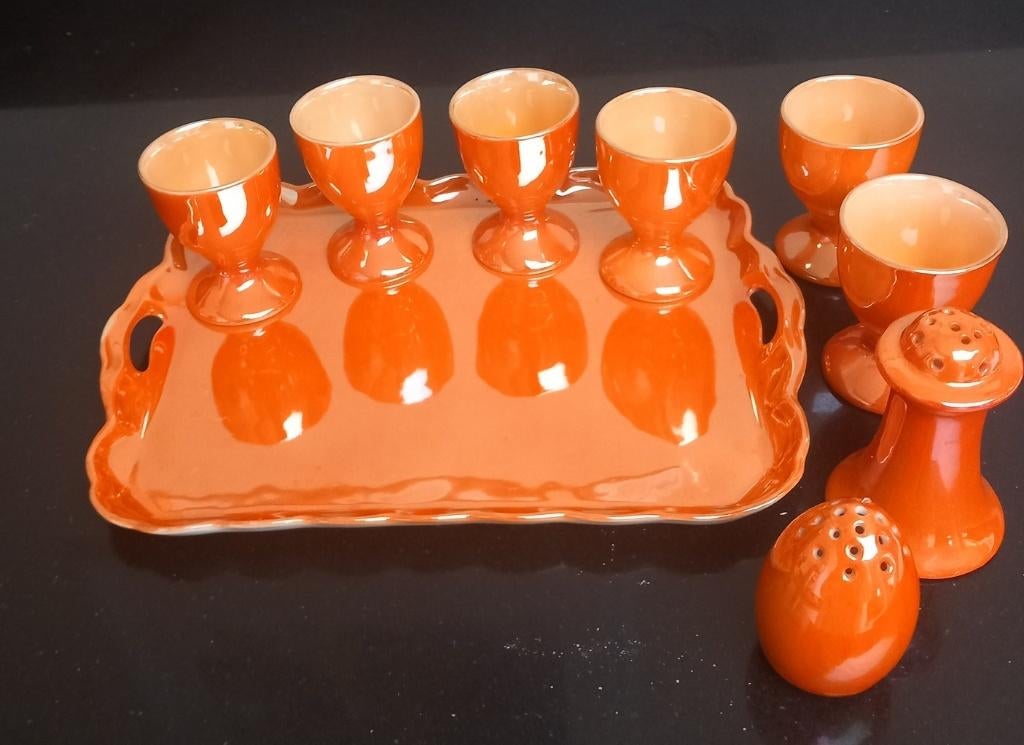 Victoria China orange czechoslovakia eierset op schaal, Ophalen of Verzenden, Overige stijlen, Porselein, Schaal of Schalen