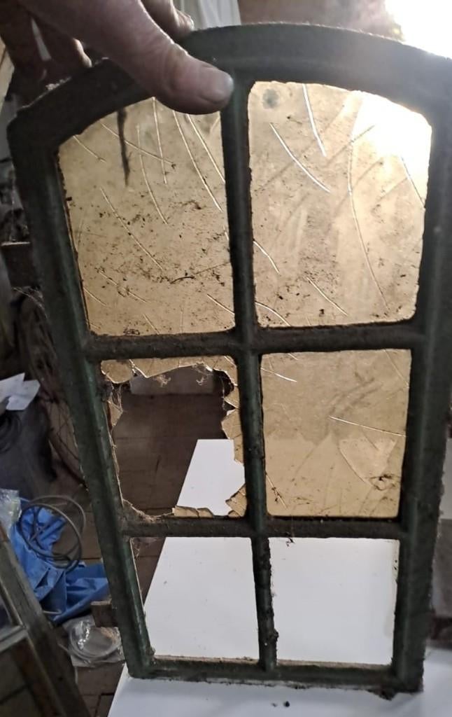 Oud ijzeren stalraam 320x600mm, Ophalen, Gevelraam of Ruit, Gebruikt, Minder dan 80 cm