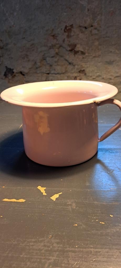 Roze emaille po, Ophalen of Verzenden