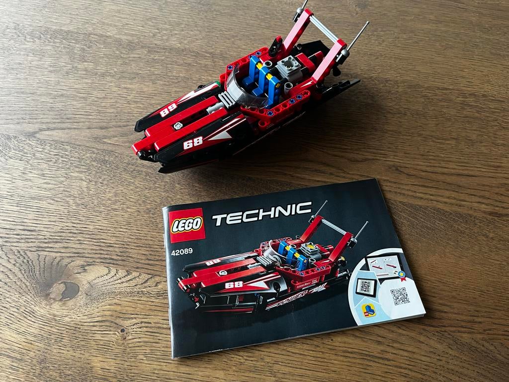 LEGO Technic Powerboat 42089, Ophalen of Verzenden, Zo goed als nieuw, Complete set, Lego