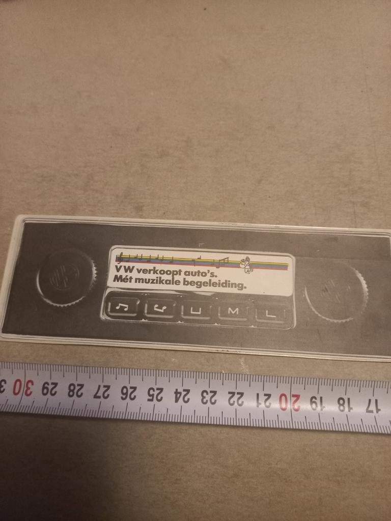 Vw verkoopt auto,s met muzikale begeleiding, Verzamelen, Stickers, Ophalen of Verzenden, Zo goed als nieuw