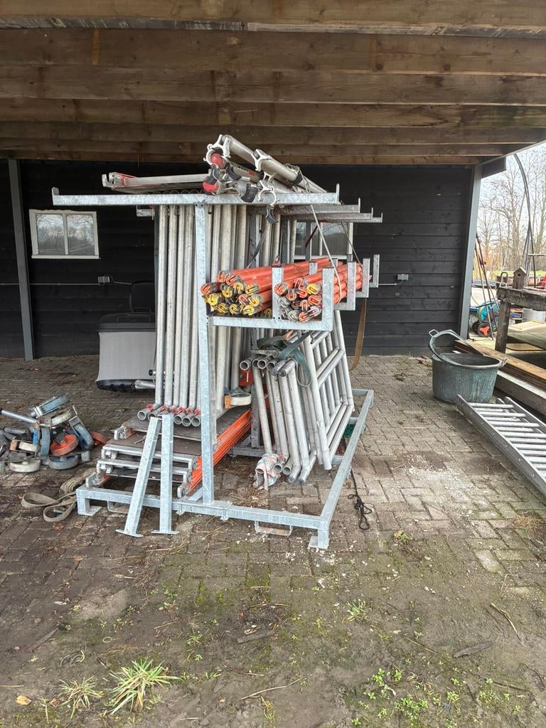 Steiger, Ophalen, Zo goed als nieuw, Overige typen, 5 meter of hoger