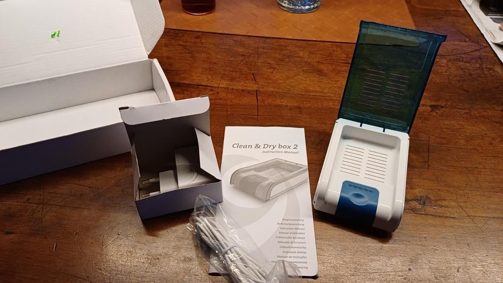 Clean & Dry box 2 - Nieuwstaat, Ophalen of Verzenden, Zo goed als nieuw, X, X