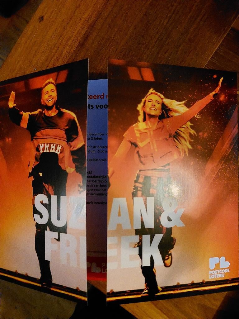 12 kaarten voor Suzan en Freek, 2e pinksterdag, Gelredome, Drie personen of meer, Mei, Overige typen