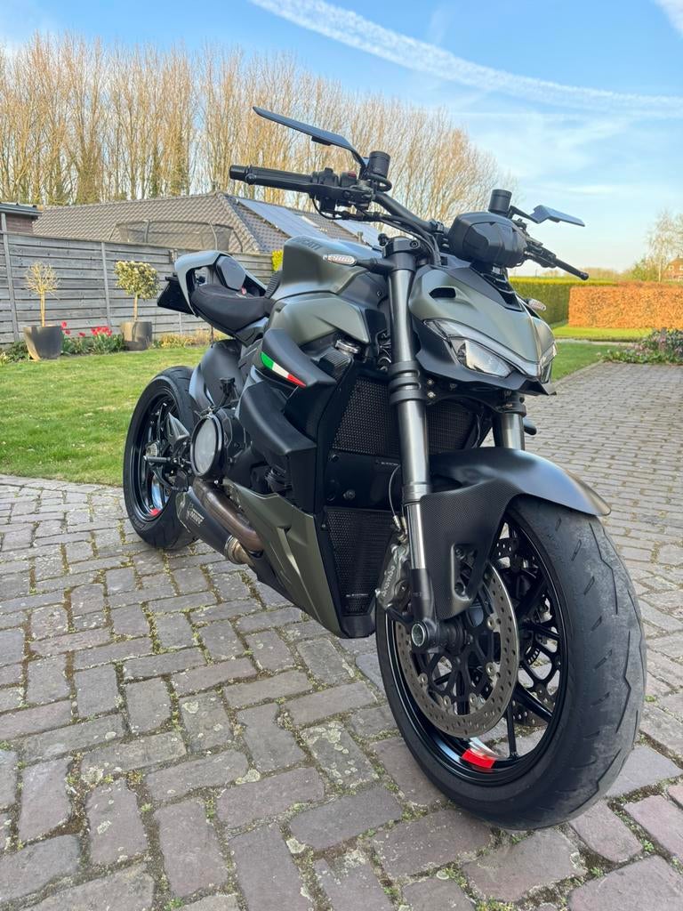 Ducati V2 Storm Green, Motoren, Motoren | Ducati, 2 cilinders, Motorrijbewijs A, Handvatverwarming, Particulier