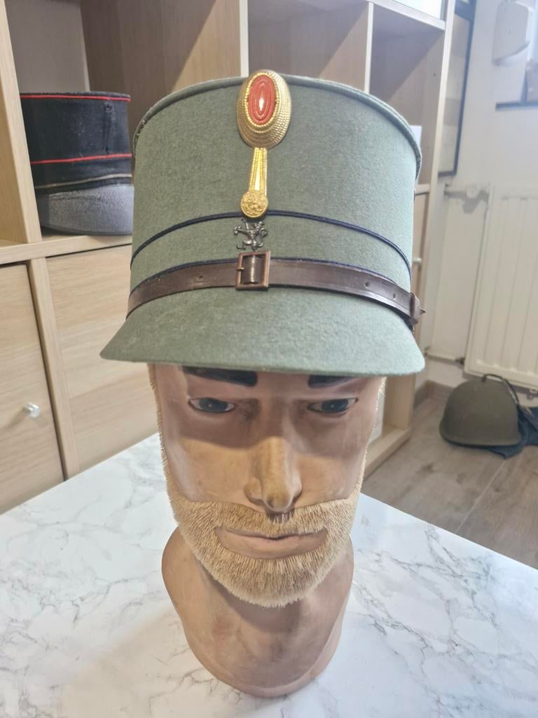 Kepie grenadier, Ophalen of Verzenden, Nederland