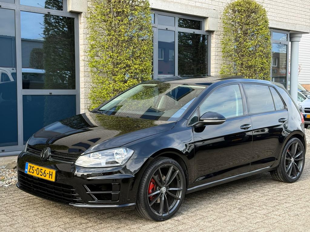 Volkswagen Golf 1.2 TSI |Panorama || R line |, Voorwielaandrijving, Euro 5, 86 pk, Gebruikt