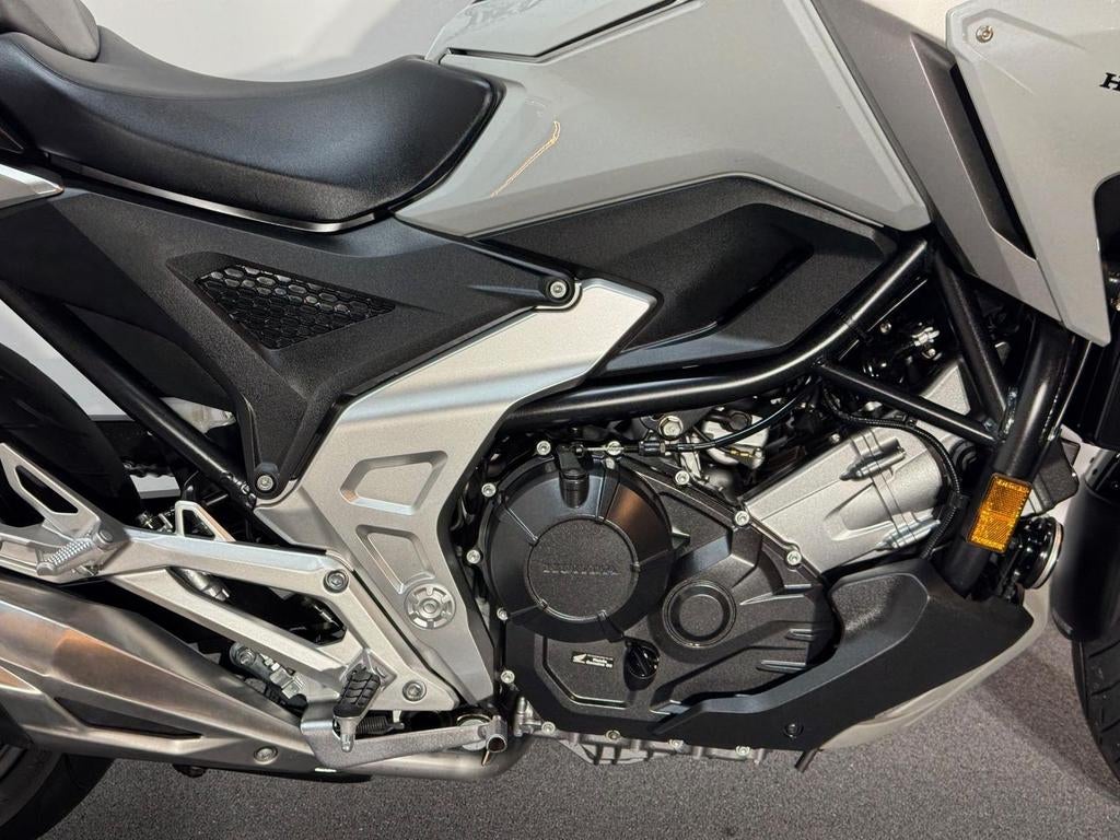 HONDA NC 750 X ABS (bj 2023) - foto 2