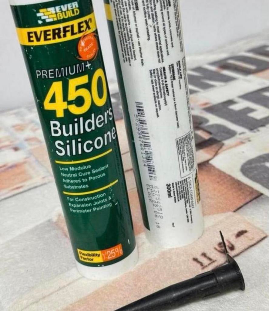 2X Everbuild 450CL Builders Silicone kit siliconkit zwart, Minder dan 4 cm, Overige materialen, Nieuw, Ophalen of Verzenden