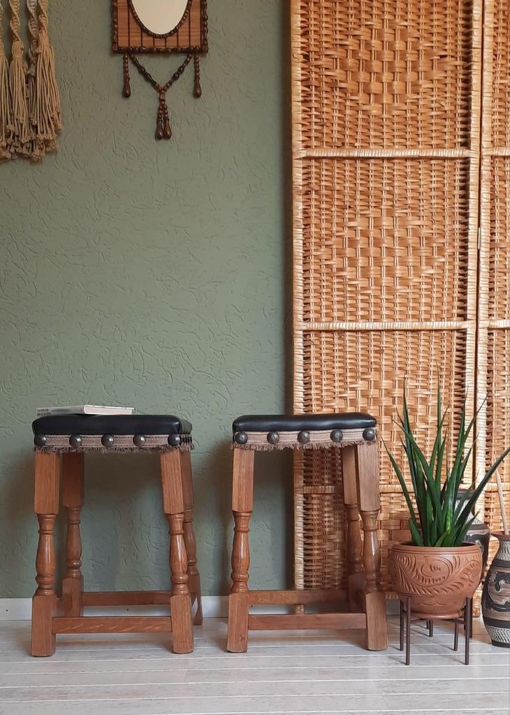 Vintage houten kruk of krukken 30,00 ps, 2 krukken, Ophalen of Verzenden, Gebruikt, 30 tot 60 cm