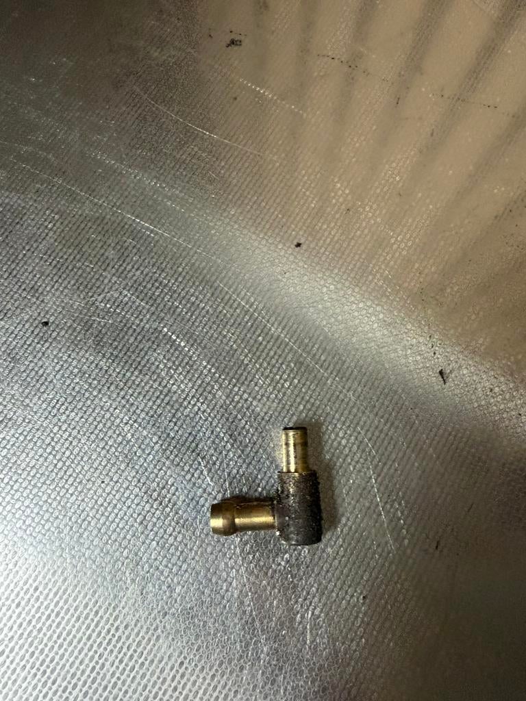 Gilera / piaggio vacuum nippel motorblok, Ophalen