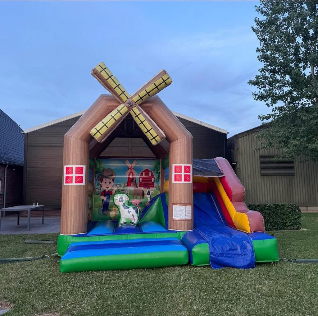 Boerderij Springkussen te huur!, Ophalen, Zo goed als nieuw