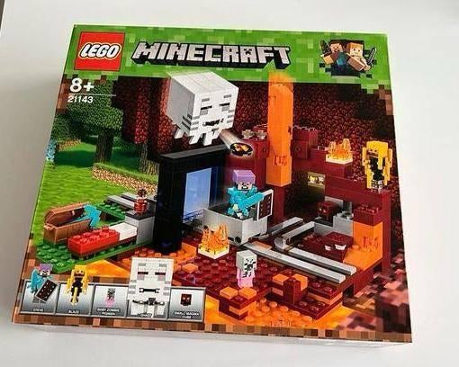 LEGO Minecraft 21143 - De Nether Poort - nieuw in doos, Ophalen of Verzenden, Zo goed als nieuw, Complete set