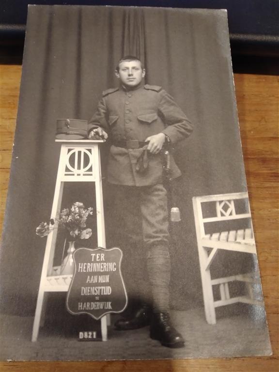Foto NL militair Harderwijk pre 1940, Verzamelen, Militaria | Tweede Wereldoorlog, Ophalen of Verzenden, Landmacht, Nederland