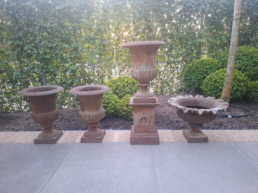 Gietijzeren Vazen-Urnen-Sokkel, Tuin en Terras, Tuinvazen, Ophalen