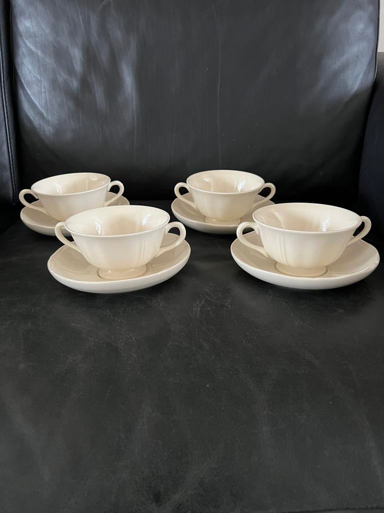 Wedgwood queens plain soepkop met schotel, Ophalen, Zo goed als nieuw, Wedgwood, Kop(pen) en/of Schotel(s)