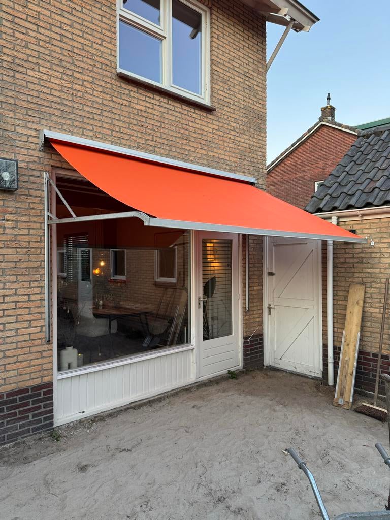 Elektrisch zonnescherm - Oranje, Ophalen, Gebruikt, Elektrisch, 150 tot 300 cm