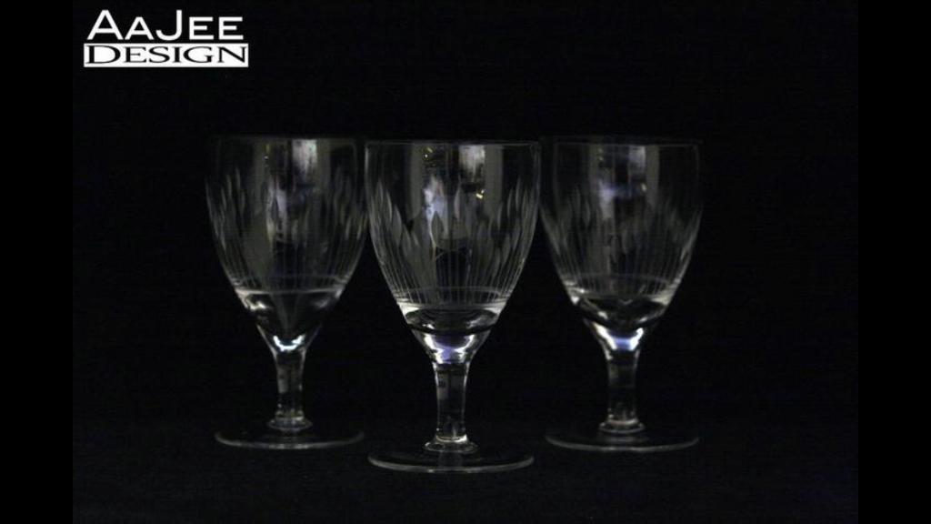 3 Kristallen glaasjes - Gegraveerd decor (strepen) - Antiek, Ophalen of Verzenden