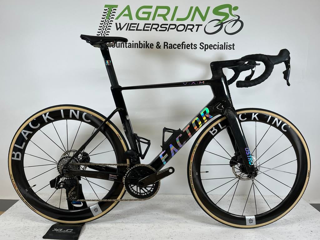 Nieuwe Factor Ostro Vam 2.0 Sram Force AXS Black inc maat 56, Fietsen en Brommers, Fietsen | Racefietsen, 28 inch, Carbon, Heren