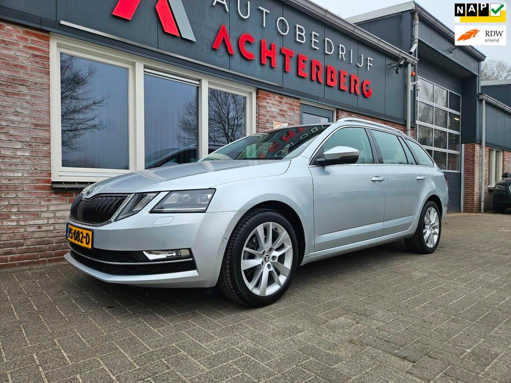 Skoda Octavia Combi 1.0 TSI Greentech Style Business Carplay, Voorwielaandrijving, Adaptive Cruise Control, Gebruikt, 49 €/maand