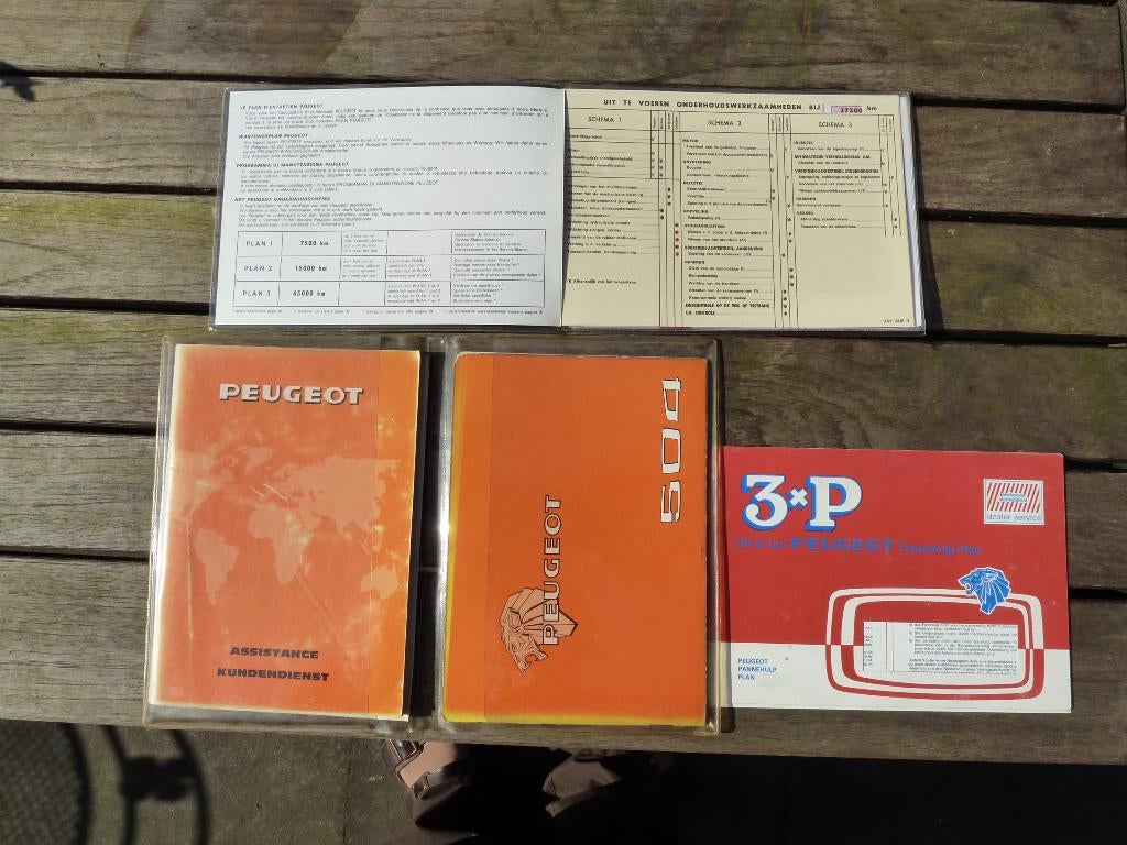 Peugeot 504 instructieboekje plus andere documenten, Auto diversen, Handleidingen en Instructieboekjes, Ophalen of Verzenden
