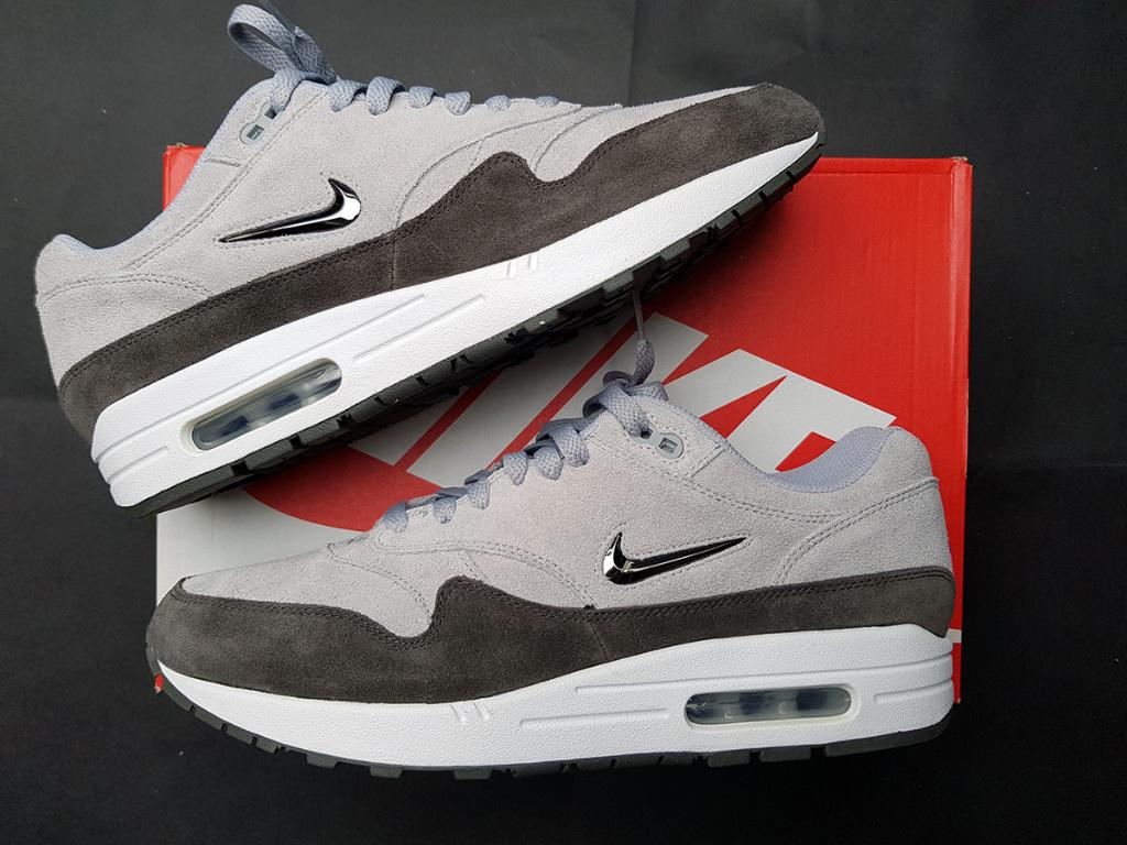 EU44.5 Nike Air Max 1 Jewel, Kleding | Heren, Schoenen, Ophalen of Verzenden, Nieuw, Overige kleuren