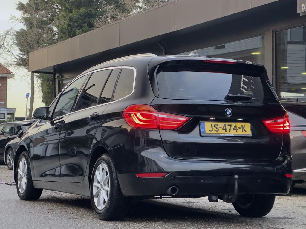 BMW 2 Serie Gran Tourer 216D NAVI AIRCO LED LMV PDC, Voorwielaandrijving, 745 kg, Gebruikt, Euro 6