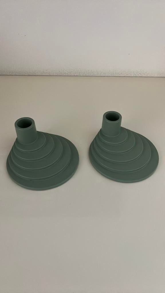 Ikea kandelaar Hay groen metalen kaarsenhouder ypperlig, Ophalen of Verzenden, Zo goed als nieuw, Metaal, Minder dan 25 cm