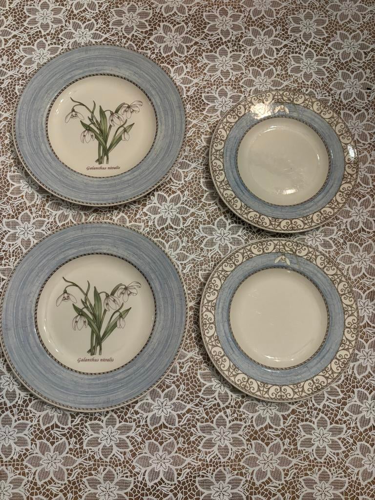 4 x bord wedgwood Sarah’s Garden, Ophalen of Verzenden, Zo goed als nieuw, Bord(en), Wedgwood