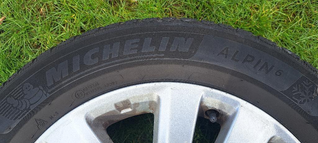 Michelin Alpin 6 winterbanden op Forester 2012 LM-velgen, Auto-onderdelen, Banden en Velgen, Ophalen, Gebruikt, 255 mm, Banden en Velgen