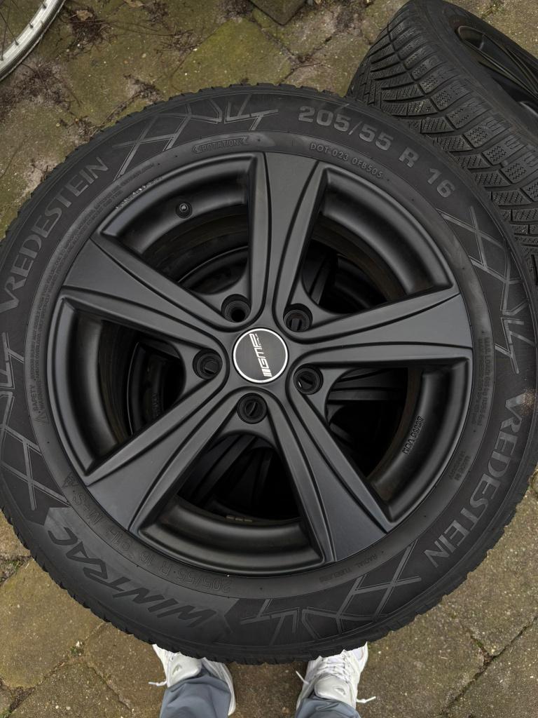 winterbanden op GMP italia alu velgen 16 inch (steek 5x112), Auto diversen, Wieldoppen, Ophalen, Gebruikt