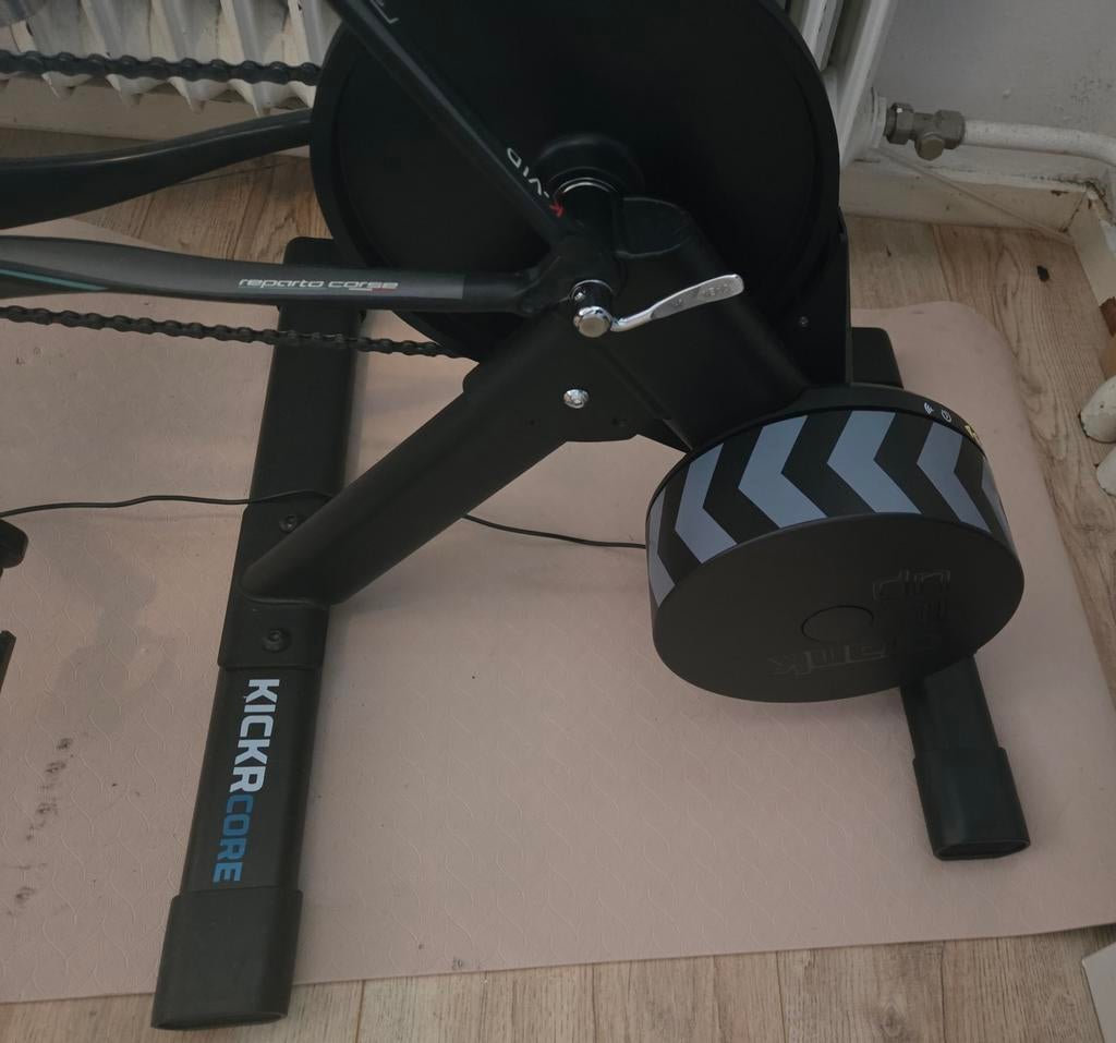 Wahoo Kickr Core 2026 met Cog Click v2, Overige merken, Carbon, Ophalen of Verzenden, Zo goed als nieuw