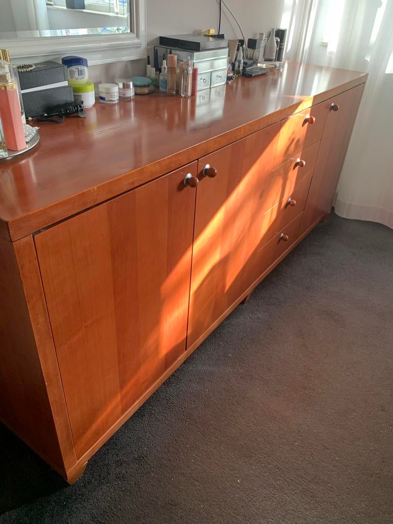 Kersen Houten dressoir met lades en deuren, Gebruikt, 150 tot 200 cm, Ophalen of Verzenden, Met lade(s)