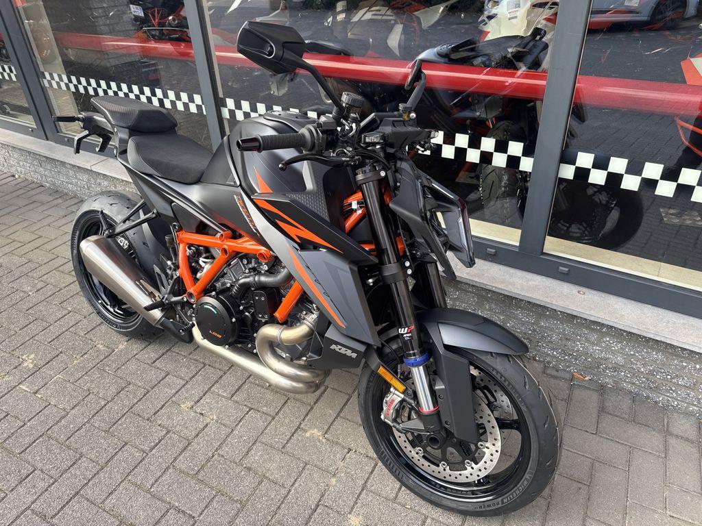 KTM 1390 SUPER DUKE R EVO 2025 - foto 2