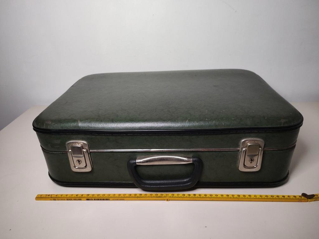 K635 VINTAGE jaren 60 koffer groen van geperst karton, Overige materialen, Gebruikt, 50 tot 60 cm, Onbekend