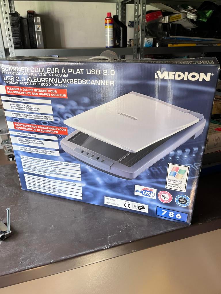 Medion USB 2.0 kleurenflatbedscanner, Computers en Software, Scanners, Ophalen of Verzenden, Nieuw, Flatbedscanner, Windows