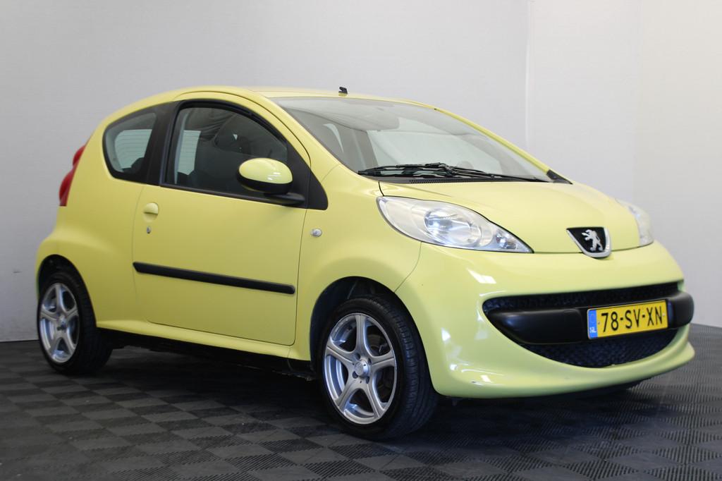 Peugeot 107 1.0-12V XS (bj 2006), Auto's, Peugeot, Voorwielaandrijving, Stof, Gebruikt, Overige kleuren