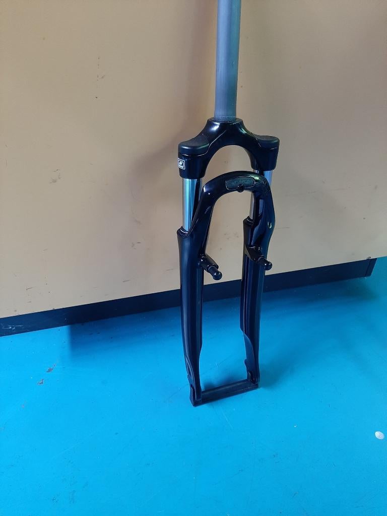 SUNTOUR XCM 26 inch Geveerde Velgrem Voorvork, Gloednieuw, Fietsen en Brommers, Fietsonderdelen, Nieuw, Ophalen of Verzenden, Voorvork