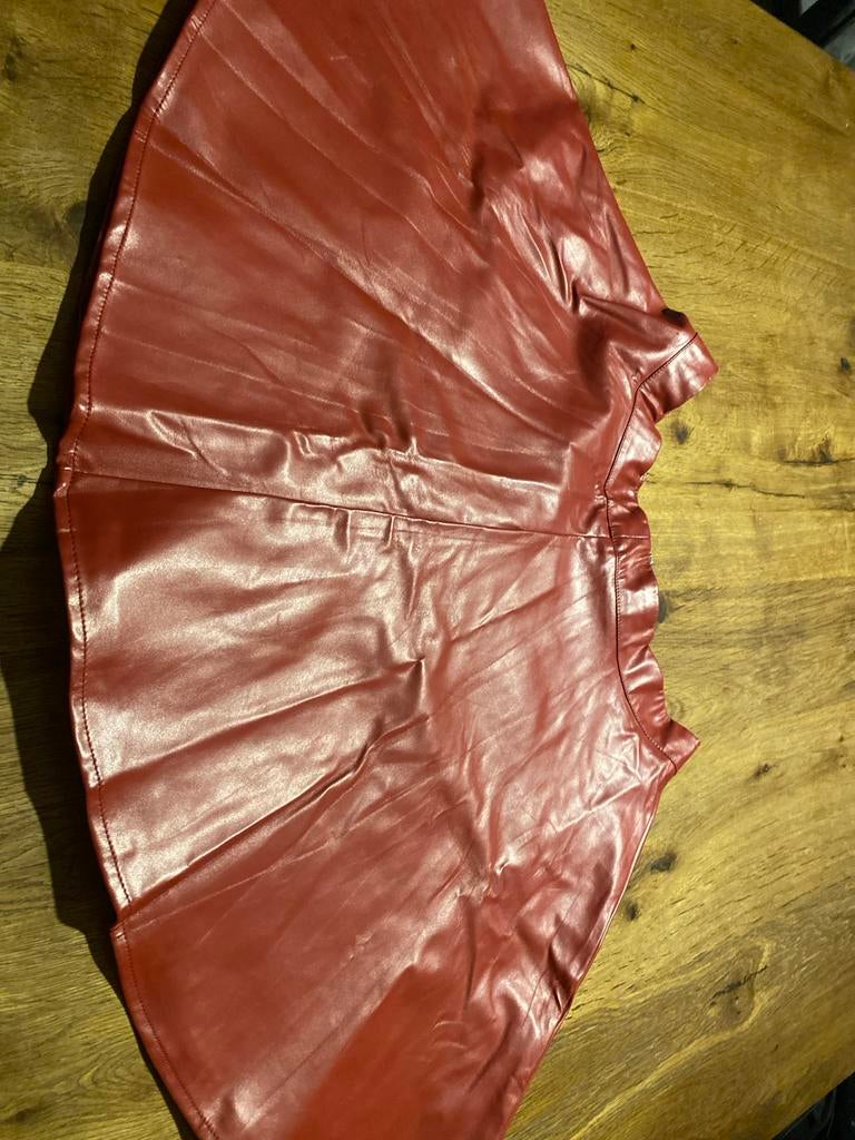 Shein Polyester Nep Leren Rokje Maat 38, Zo goed als nieuw, Boven de knie, Rood, Ophalen