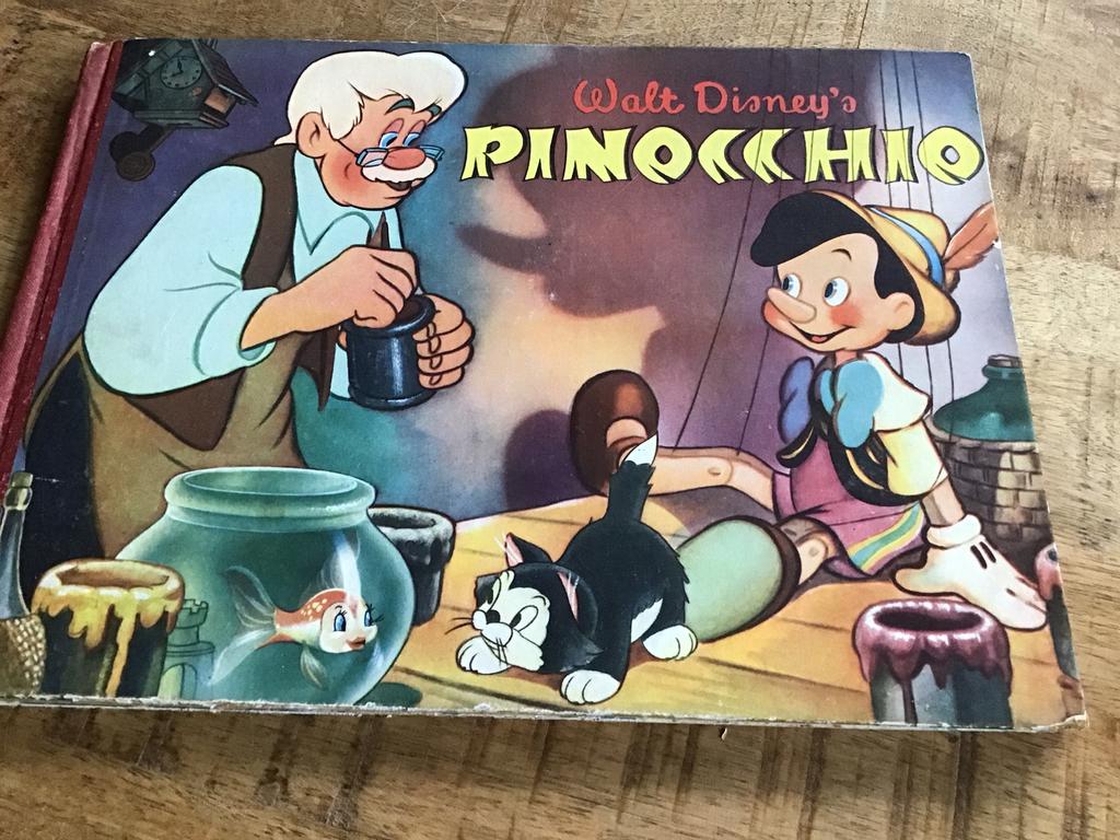 Vintage Pinocchio plaatjesalbum. Margriet jaren 50, Ophalen of Verzenden, Gelezen