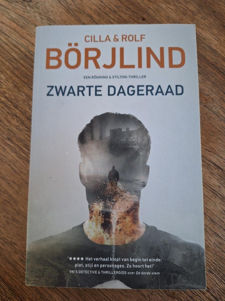 Cilla En Rolf Börjlind - Zwarte dageraad, Boeken, Thrillers, Zo goed als nieuw, Ophalen of Verzenden