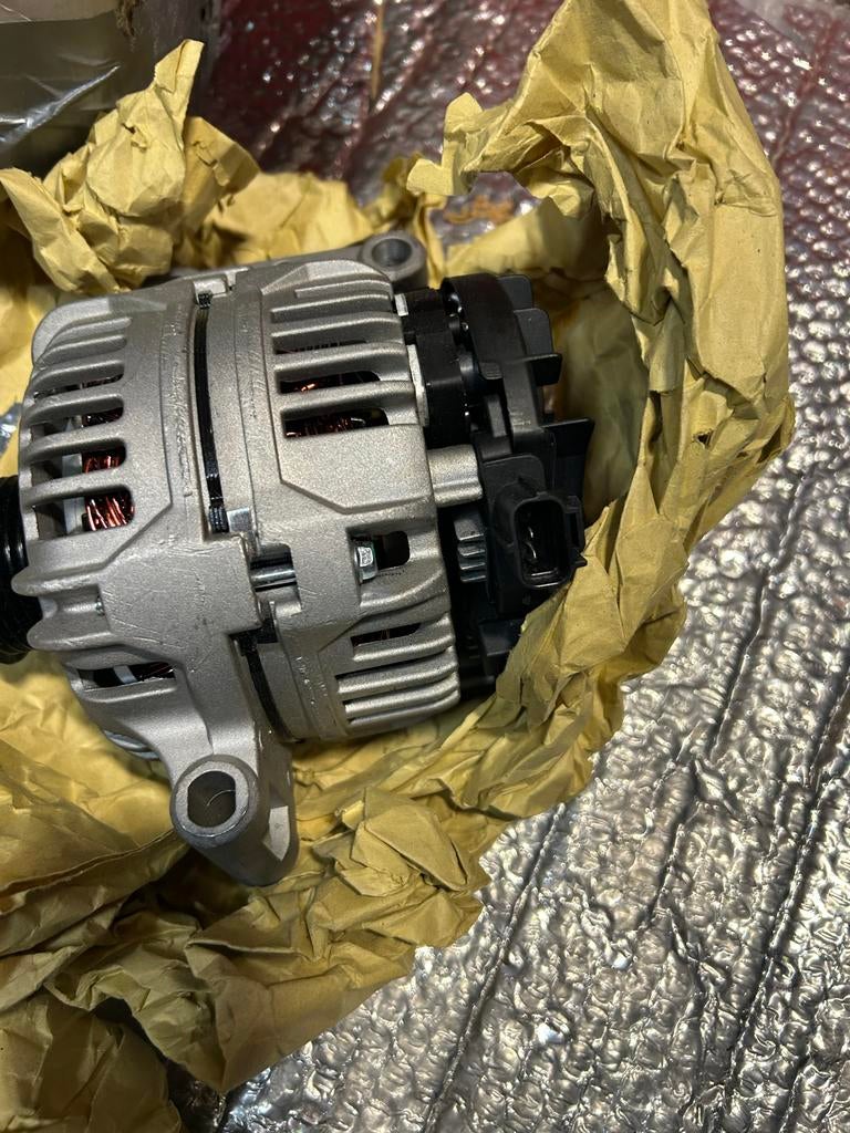 Dynamo, Ophalen of Verzenden, Gebruikt, Universele onderdelen